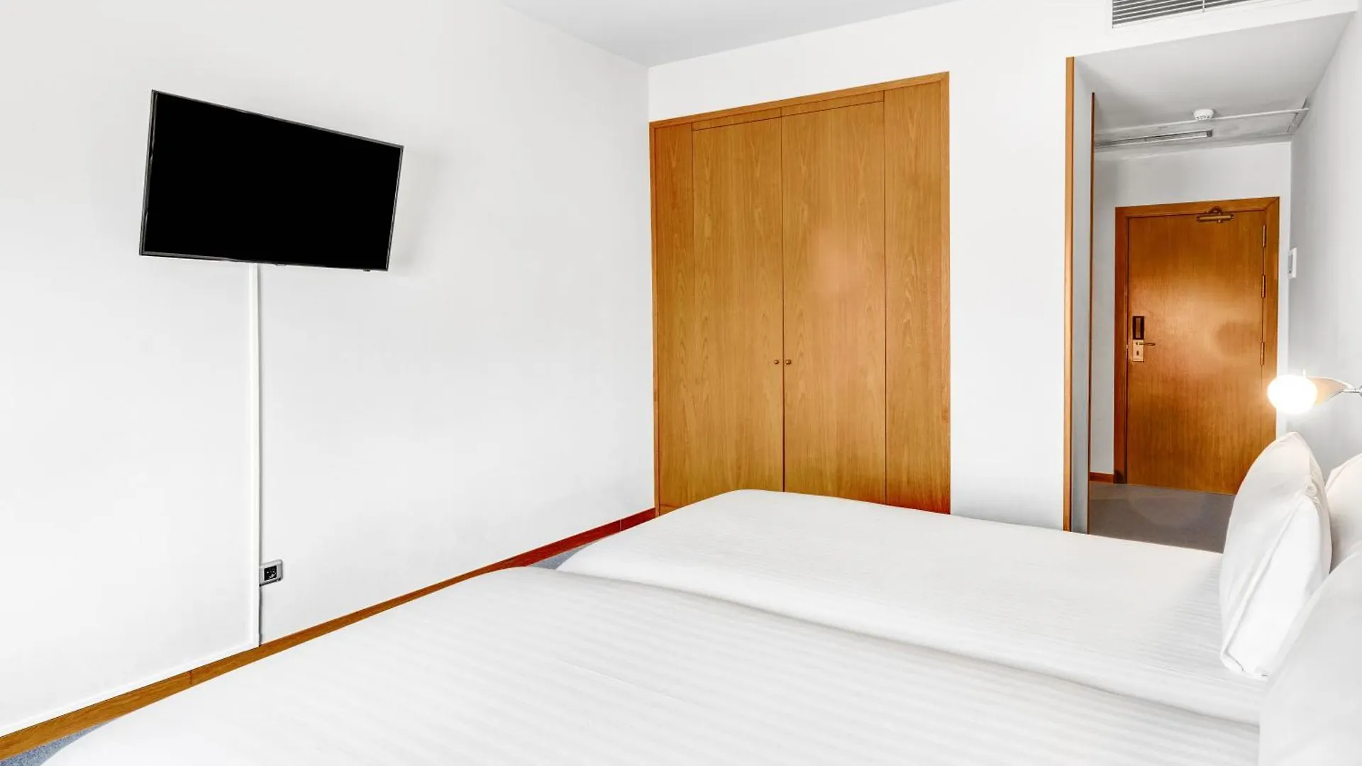 B&B Hotel Barcelona Mollet Porta De Gallecs Мольет-дель-Вальес 3*,