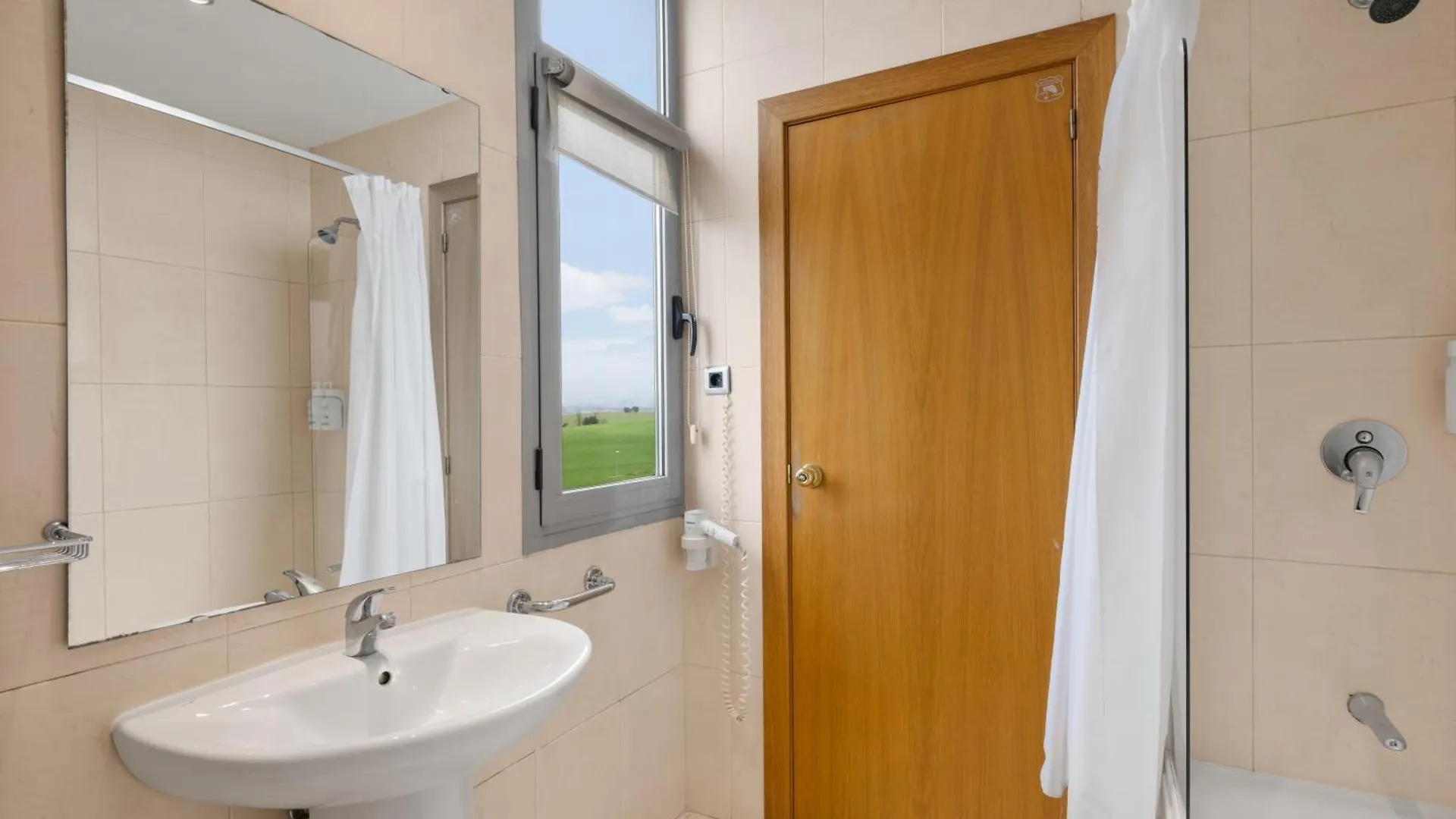 B&B Hotel Barcelona Mollet Porta De Gallecs Мольет-дель-Вальес 3*,  Испания